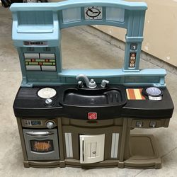 Step2 Children’s Kitchen