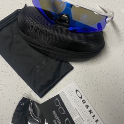New Oakley’s Prizm Sport Sunglasses With Box 