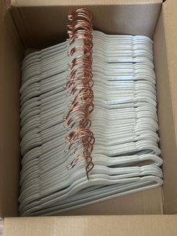 White Velvet Hangers / Rose Gold