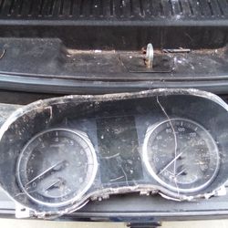 Speedometer Slight Crack