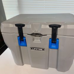 Lifetime 28 Quart Cooler