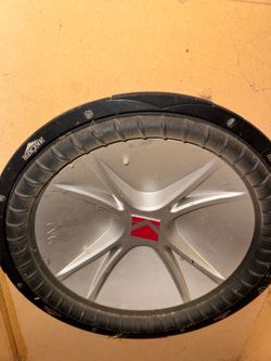 2 15” kickers