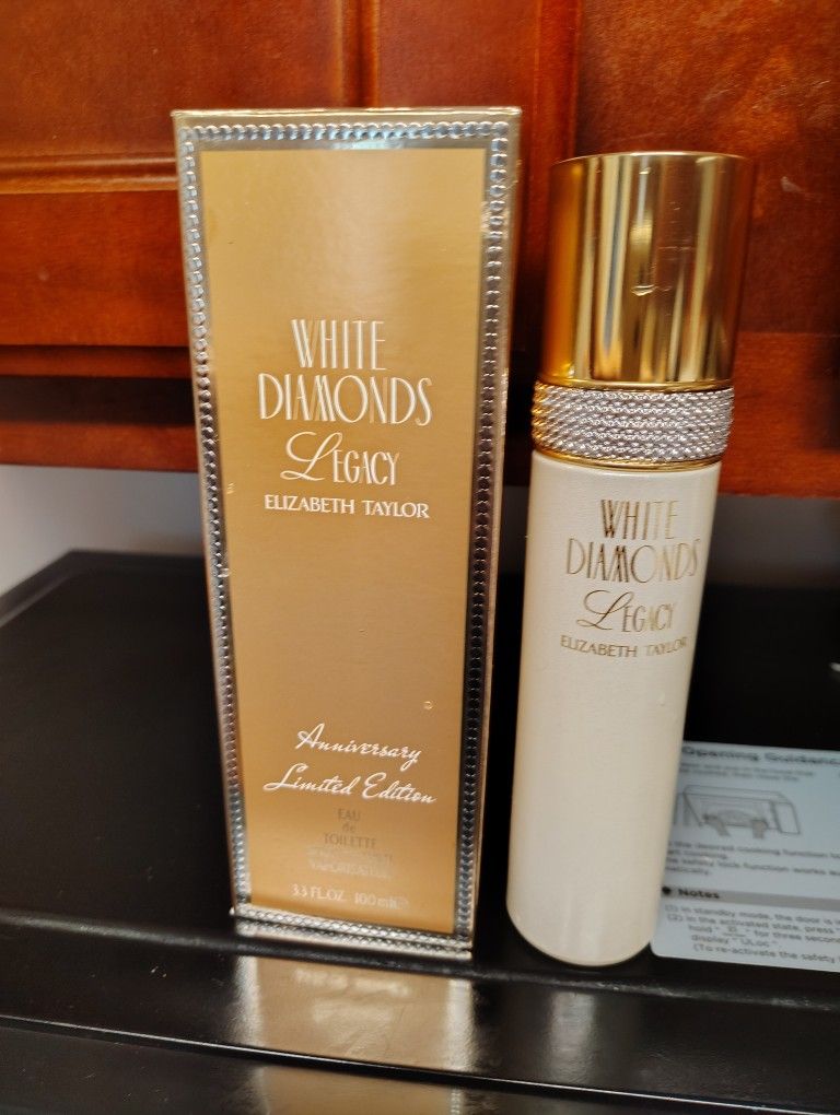 LIZ TAYLOR LEGACY SET