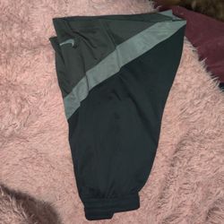 Nike Basketball Shorts Size XL