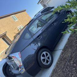 2012 Toyota Prius II