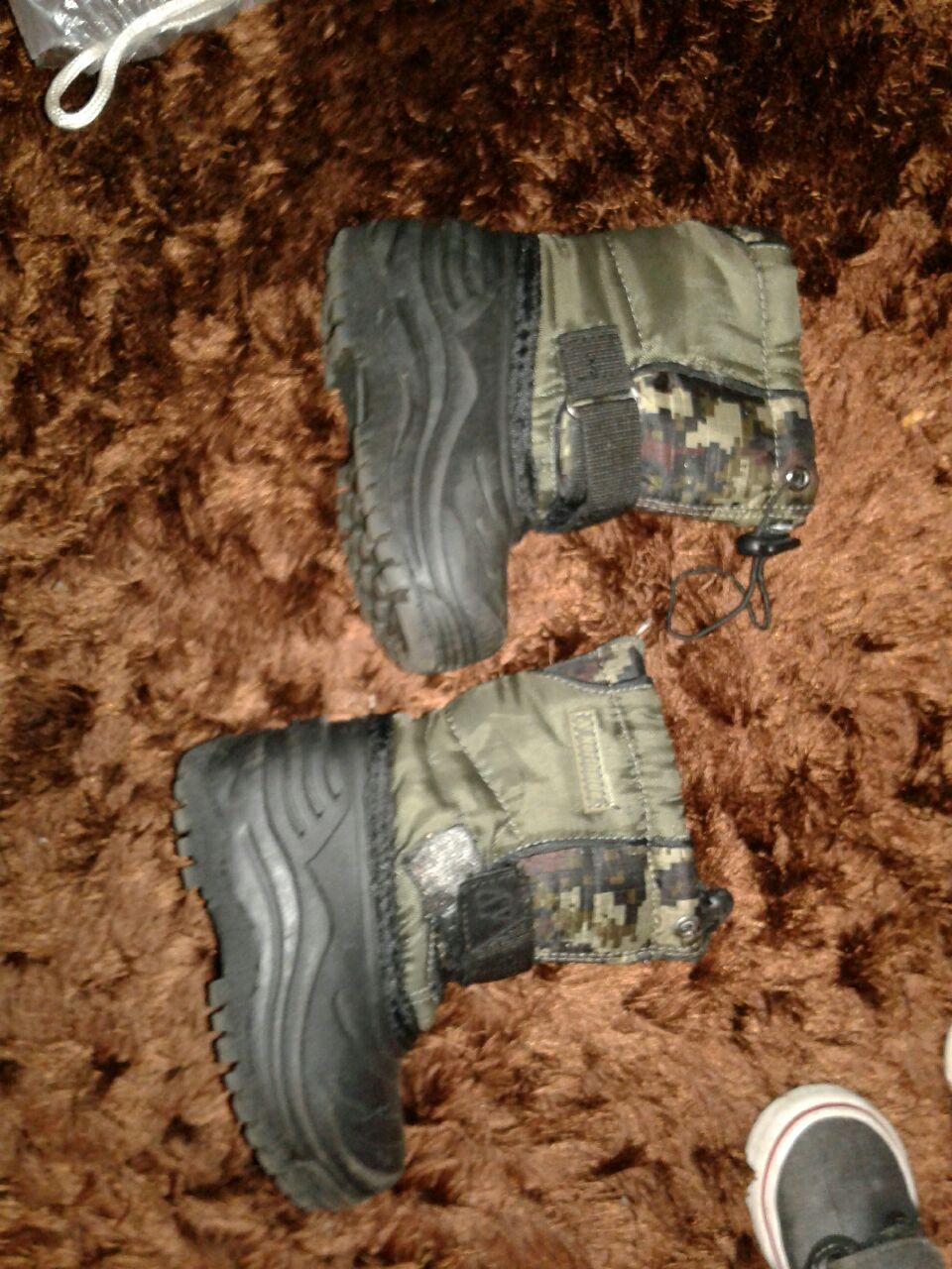 Kids winter boots