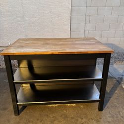 Kitchen Island 