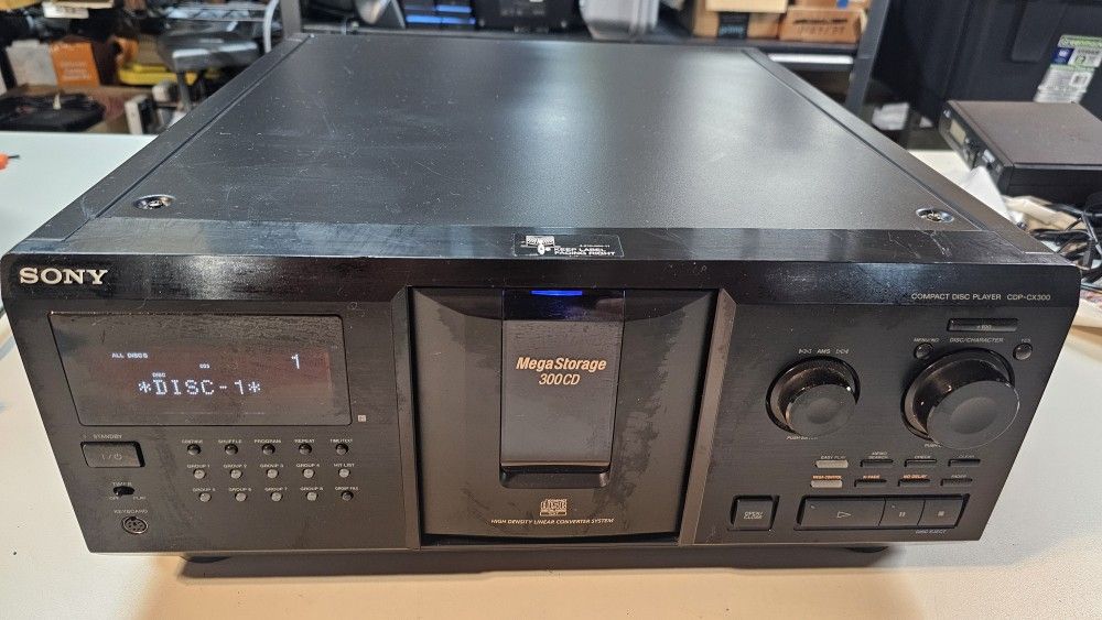 Sony CDP-CX300 MegaStorage 300 Disc CD Changer - Minor Repair Needed