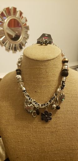 Paparazzi jewelry. Necklace with heart and charms. Matching earrings.