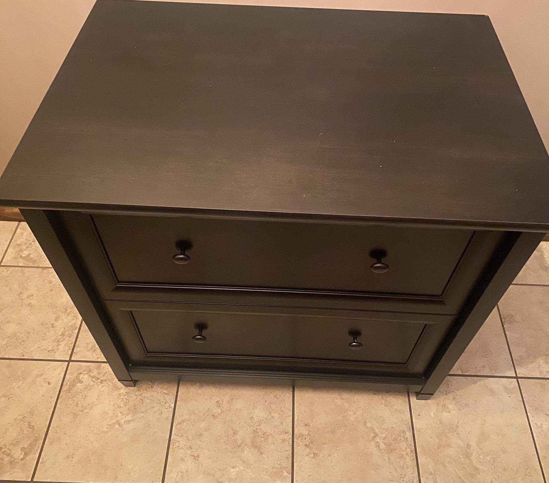 2 Drawer Lateral File Cabinet