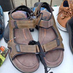 Men's Sandal Size 11