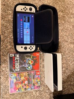 Switch Oled with 2 Games - case - docking station - charger
