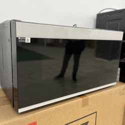 Samsung Bespoke White Color  Microwave - scratch And Dent 