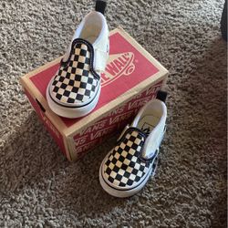 Size 5c Red Black White Nike 