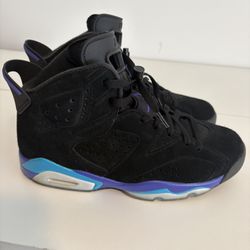 Air Jordan Retro 6 . (Size 10.5)