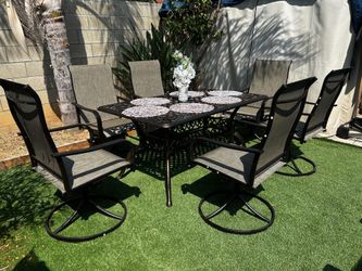 Patio Outdoor Dining set new in the box