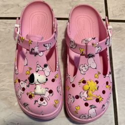 Snoopy Crocs Women’s 11