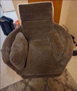 Electric recliner with Armrest Pillows