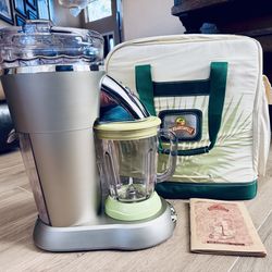 Margarita machine with case