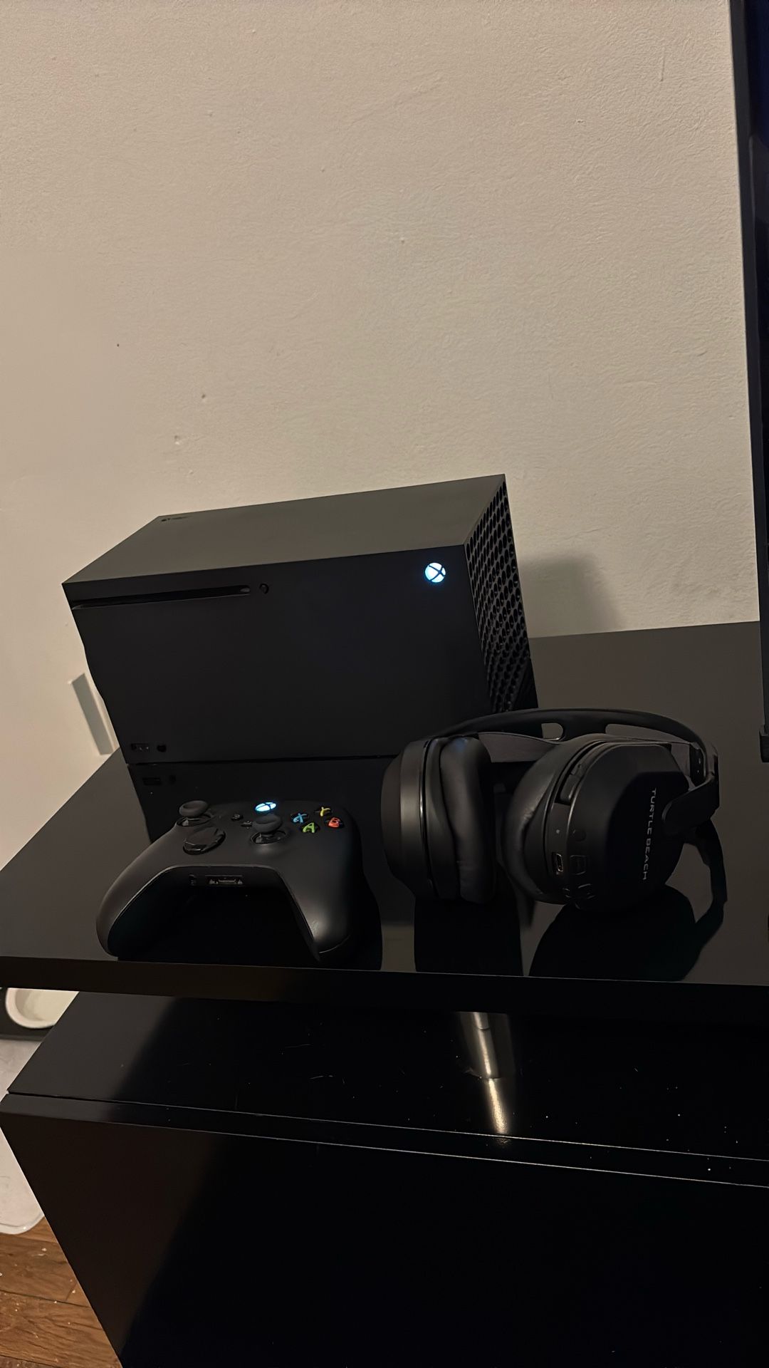Xbox Series X W/ Wireless Headset And Controller