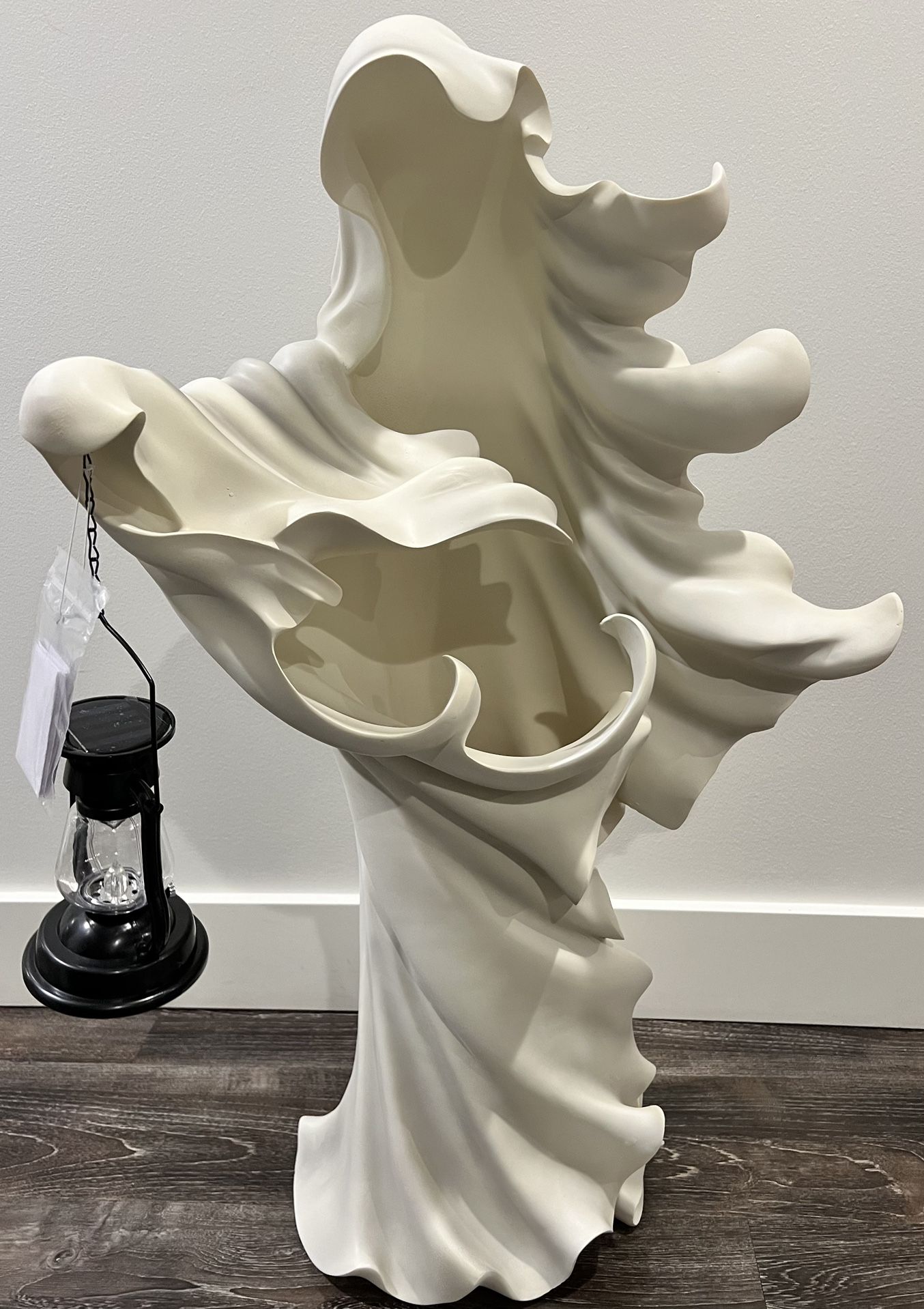 Cracker Barrel Exclusive 2023 White Ghost With Lantern 3 Foot Tall Brand New