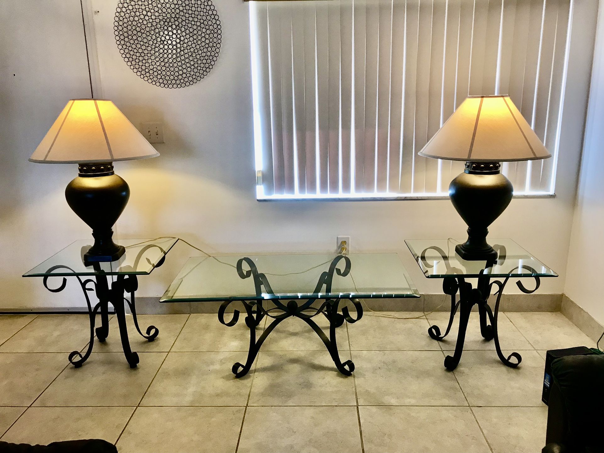 Coffee Table With Side Tables (lamps Not Included) 