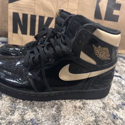 Jordan  1 Metallic Gold Size 10