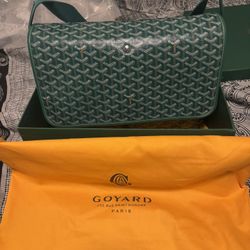 GOYARD PARIS CAPETIEN MM MESSENGER BAG