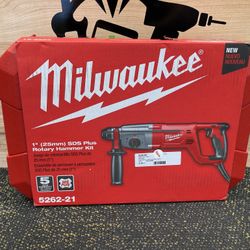 MILWAUKEE 5262-21 8 Amp Corded 1” SDS D-Handle Rotary Hammer