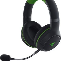 Wireless Xbox Gaming Headset: Razer Kaira Pro with Titanium Drivers & Supercardioid Mic - Blac