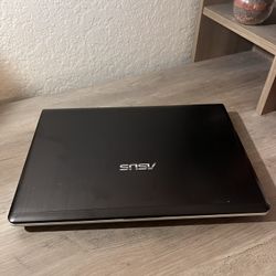 Asus laptop 15” i7 - 500GB SSD Drive - 6GB Memory