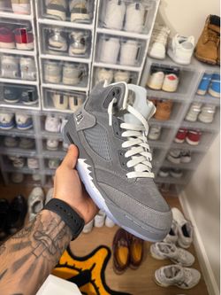 Jordan 5 Wolf grays size 10