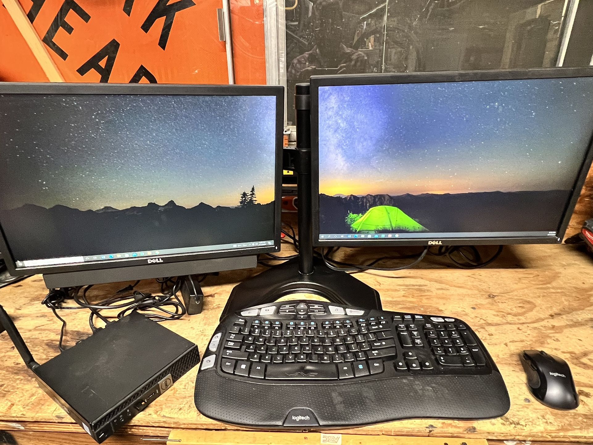 Dell Optiplex and 2 LCD Monitors 22 Inch