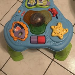 Small Activity Toy /table 