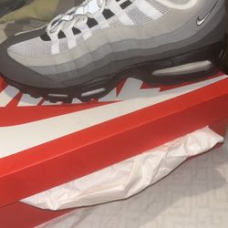 Airmax 95 Black N White Size 13 Men’s Brand New