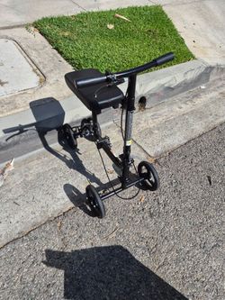 Knee scooter
