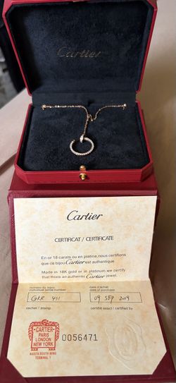 This is a high quality 1:1 Cartier bracelet