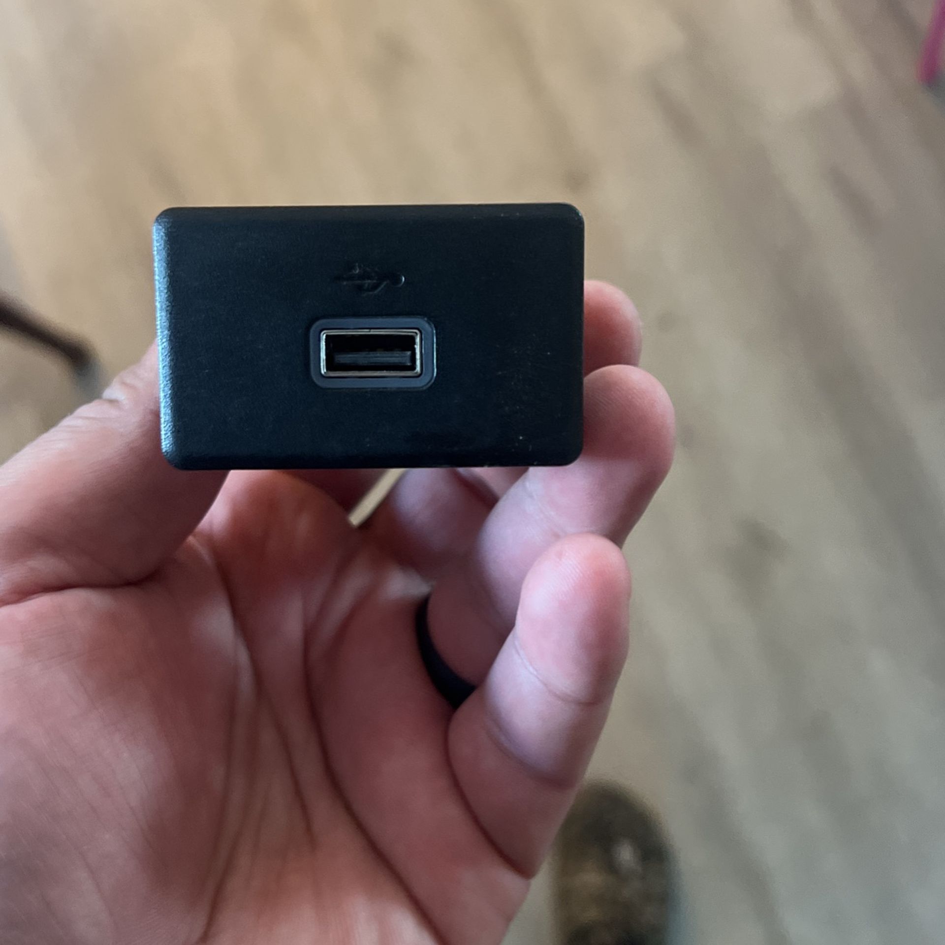 GM USB Connector For Apple Car Play/Android Auto