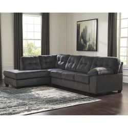 Accrington 2pc Sectional with Chaise