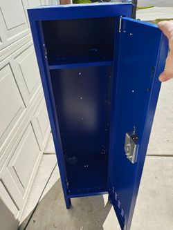 54inch blue locker yes you can lock it up..nice for bedroom or garage like new 120 firm