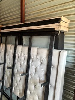 Light grey cloth bed frame with head board for cali king or king