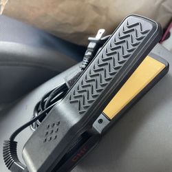 CHI Straightener 