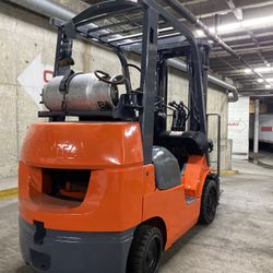 TOYOTA M7 forklift for sale 5500 lb 