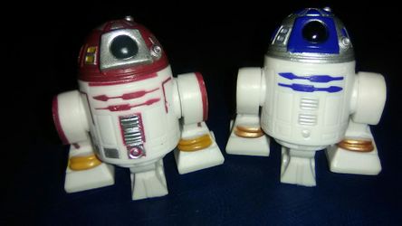 Set of 2 Star Wars R2D2 figures