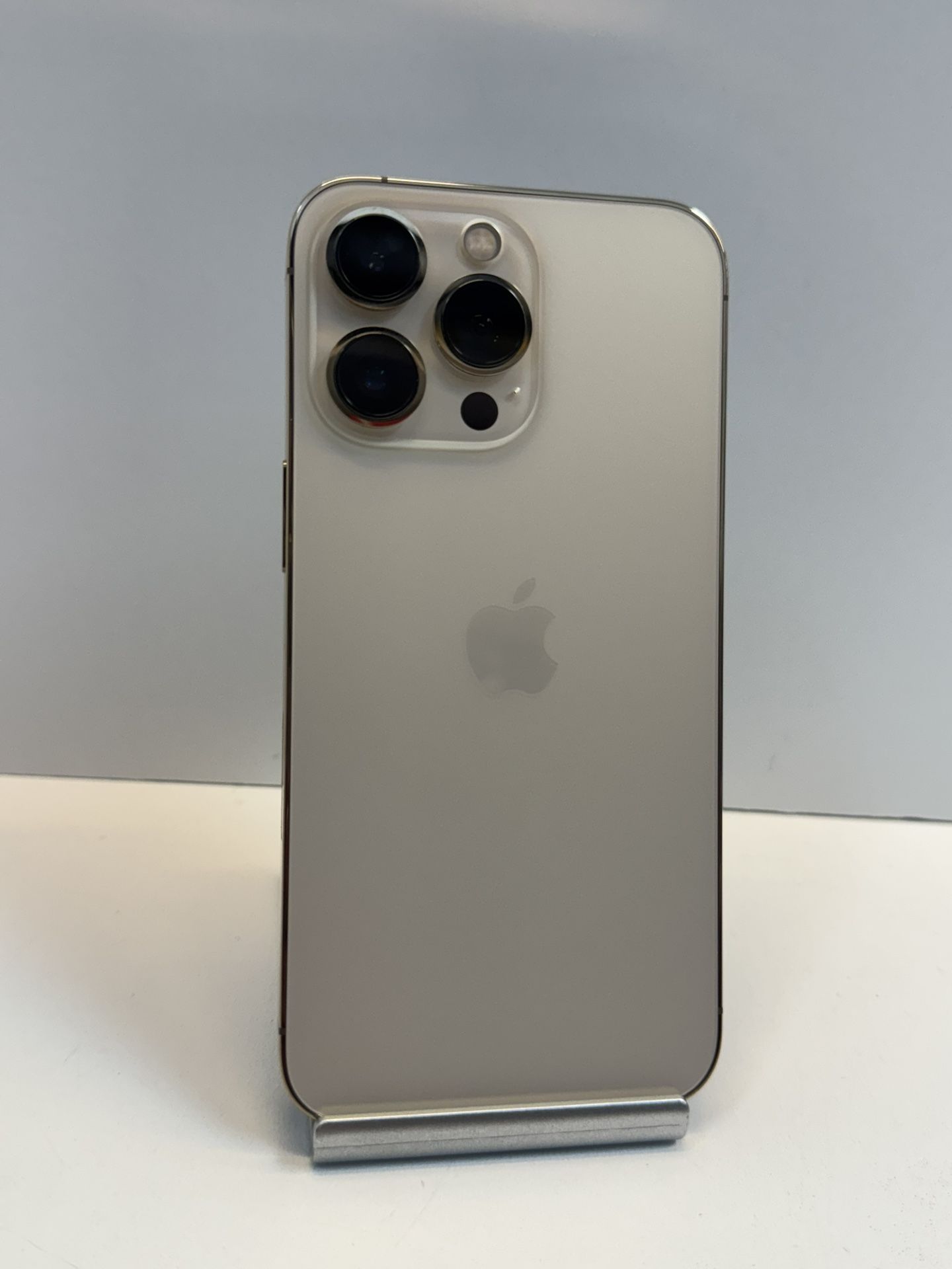 Apple iPhone 13 PRO 128gb. ( Unlocked Cellphone )