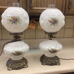 Two Beautiful Lamps 21 inches tall