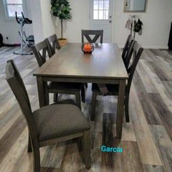 Ashley Brand New | Caitbrook Gray Counter Height Dining Table and Bar Stools (Set of 7)