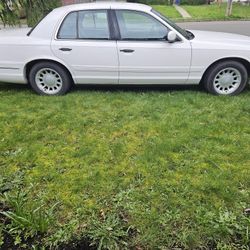 2002 Ford Crown Victoria