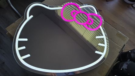 Hello Kitty Mirror