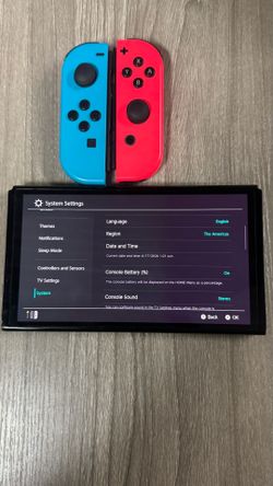 Nintendo Switch OLED Bundle Pro Controller + Dock + Extra Controllers